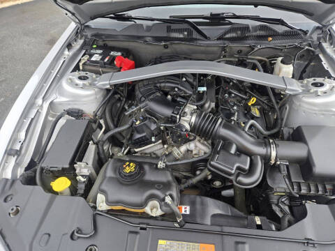 2013 Ford Mustang V6