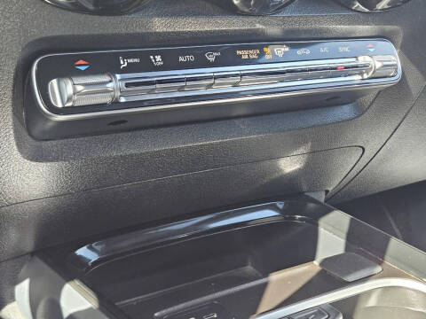 2023 Mercedes-Benz GLB GLB 250 4MATIC