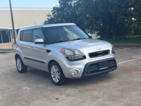 2013 Kia Soul +
