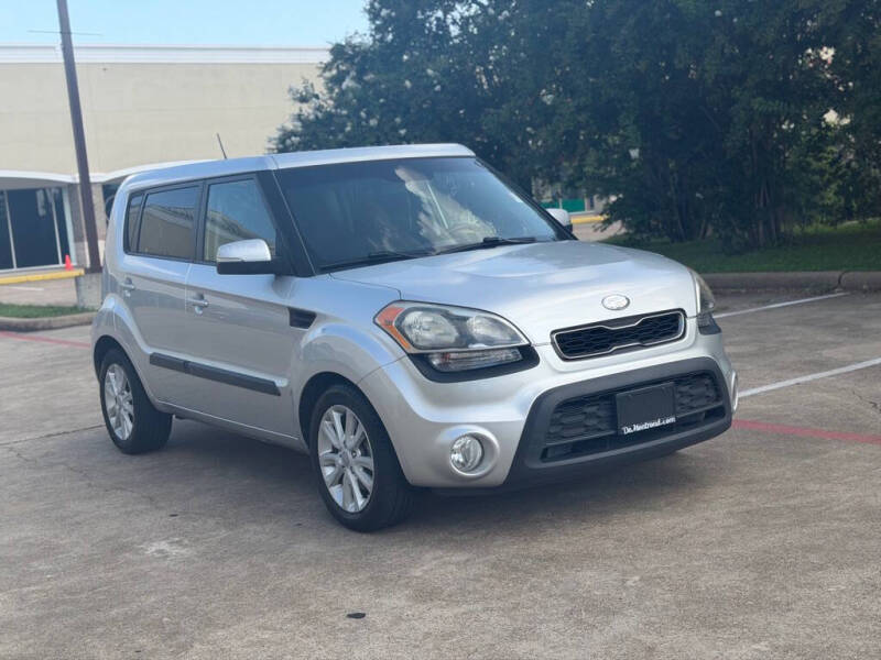 2013 Kia Soul +