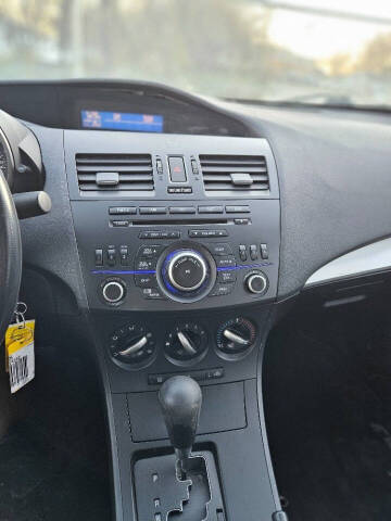 2013 Mazda MAZDA3 i SV