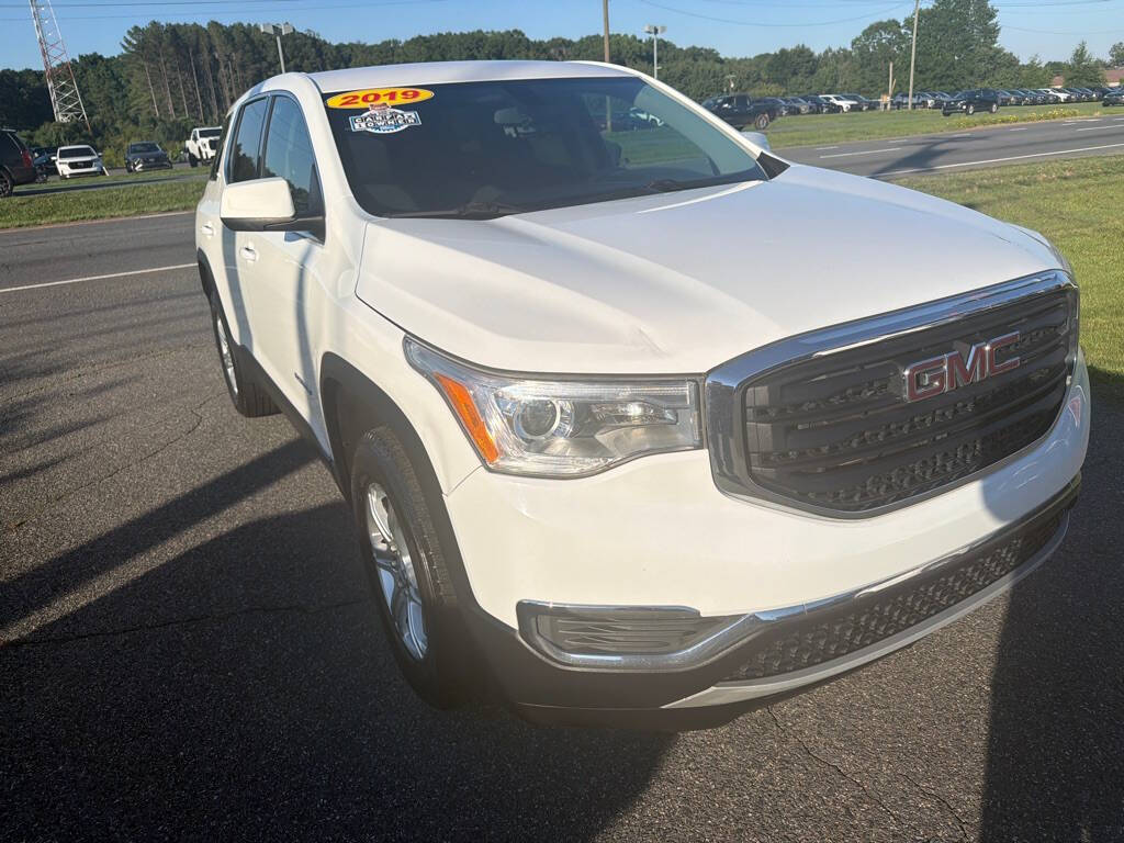White 2019 GMC Acadia SLE-1 SLE-1 4dr SUV 2