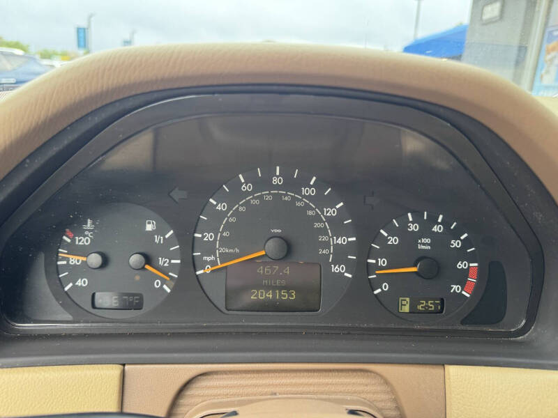 2002 Mercedes-Benz E-Class E 320