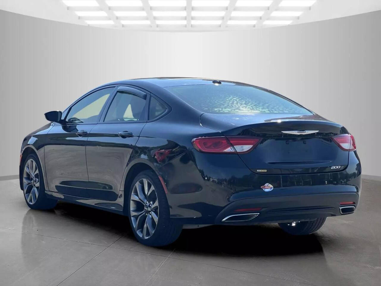 2016 Chrysler 200 for sale at Used Cars Toledo in Oregon, OH