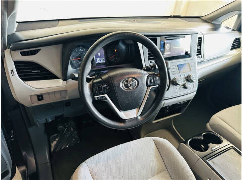 2017 Toyota Sienna