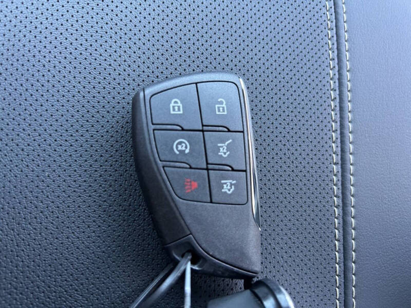 2025 GMC Yukon Elevation