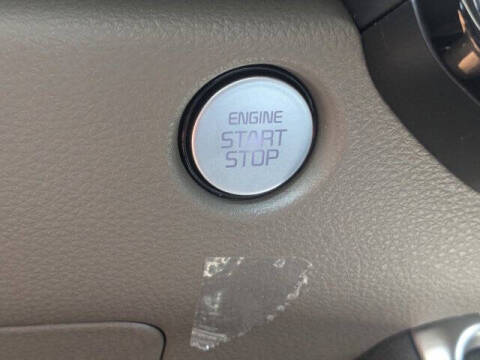 2025 Kia Carnival LX