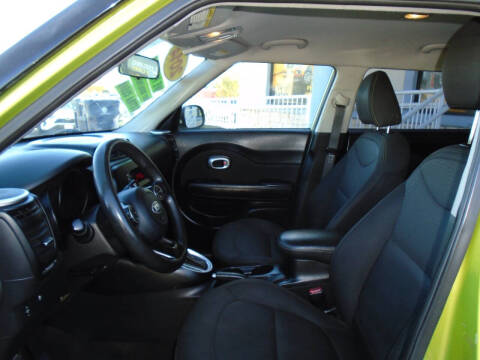 2014 Kia Soul +