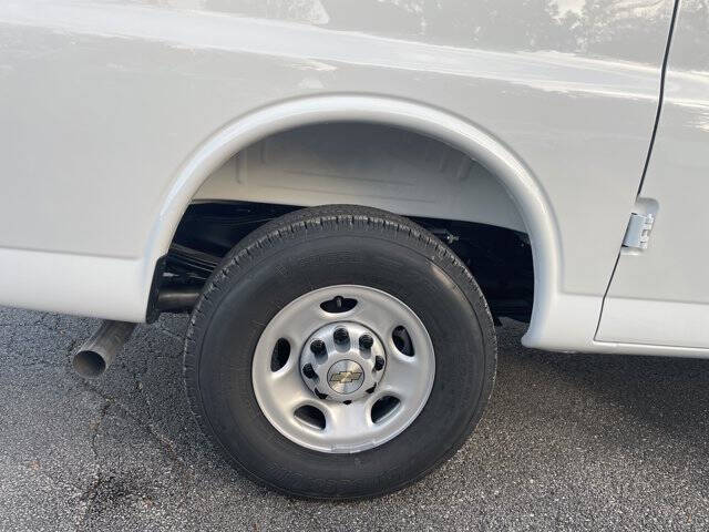 2025 Chevrolet Express 2500