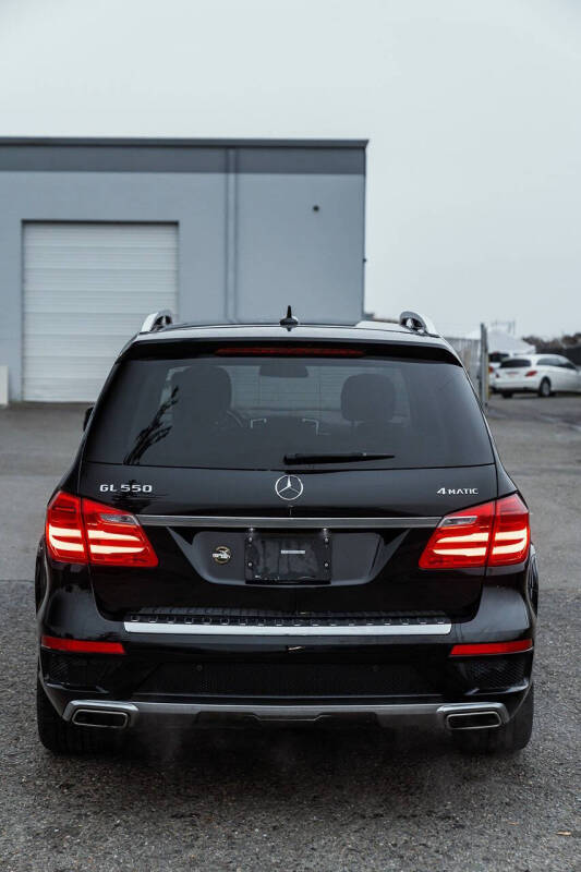 2015 Mercedes-Benz GL-Class GL 550 4MATIC
