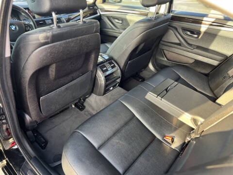 2016 BMW 5 Series 528i