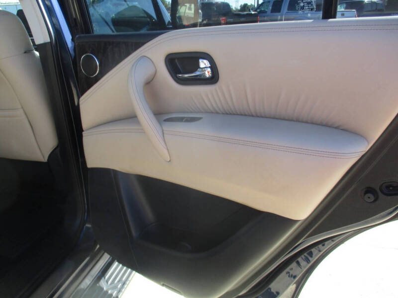 2023 Nissan Armada Platinum