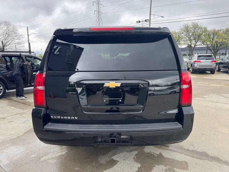 2019 Chevrolet Suburban LT