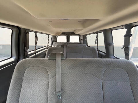 2017 Chevrolet Express LT 3500