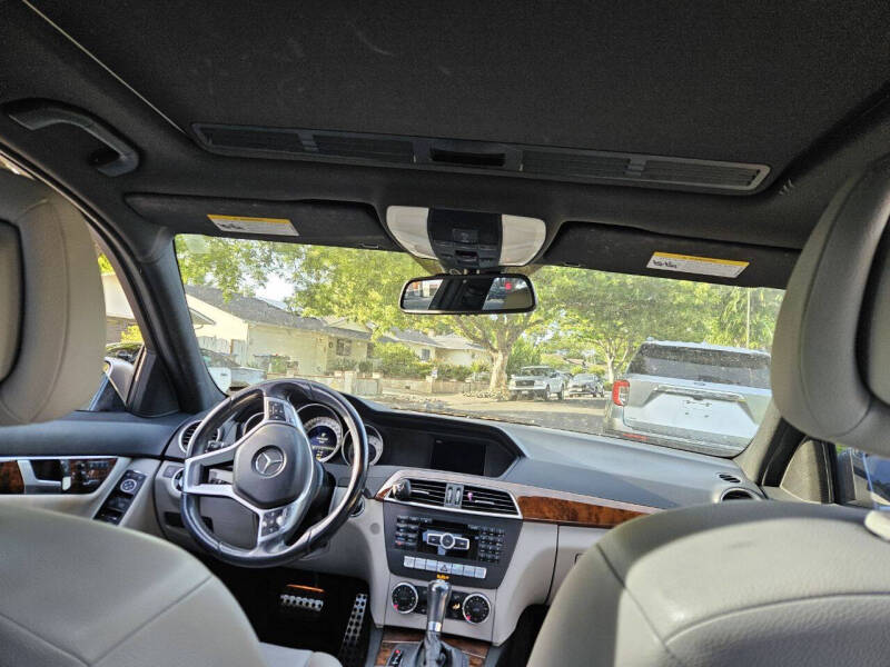 Image 8 of 2013 Mercedes-Benz C-Class C 300 Luxury 4MATIC