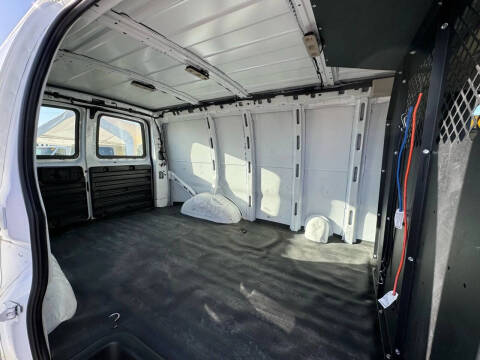 2021 Chevrolet Express 2500