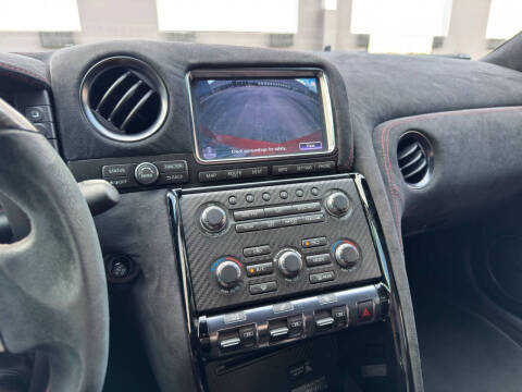 2016 Nissan GT-R Premium