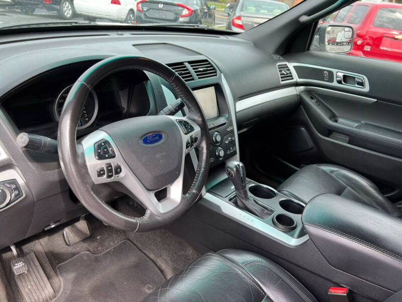 2012 Ford Explorer XLT