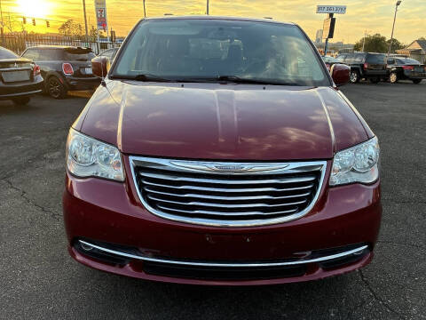 2016 Chrysler Town and Country Touring