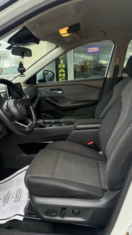 2021 Nissan Rogue SV