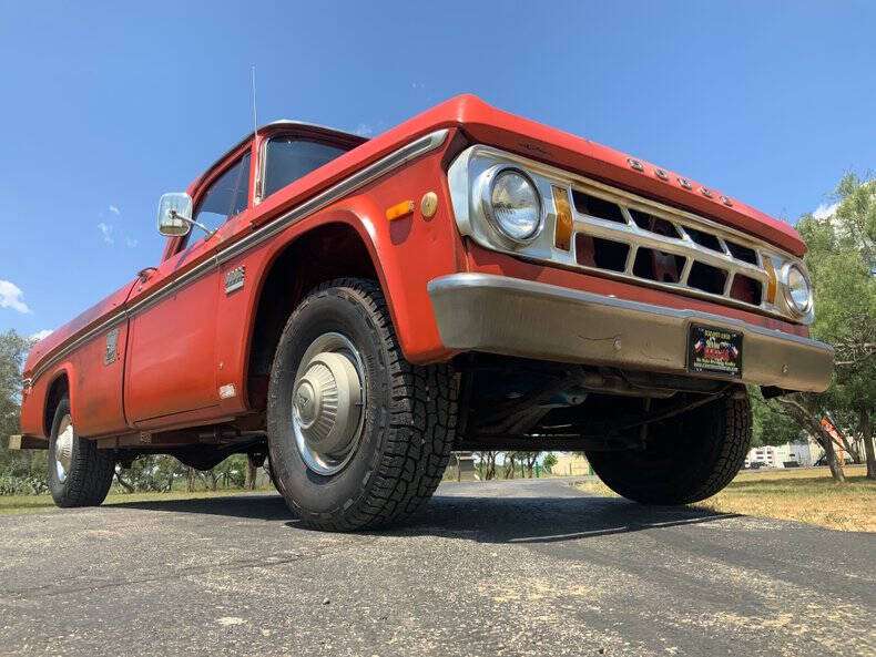 1969 Dodge D200 Pickup