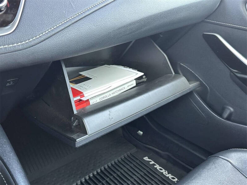 2019 Toyota Corolla Hatchback SE