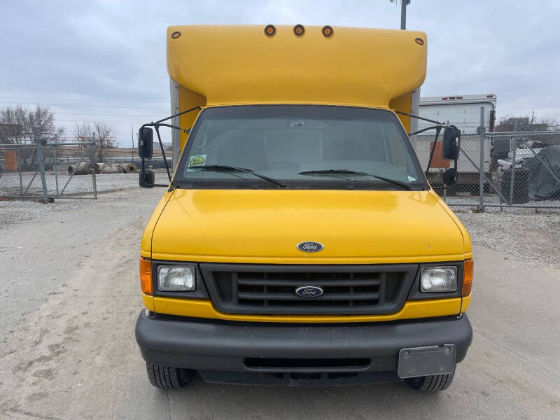 2001 Ford E-Series E-450 SD