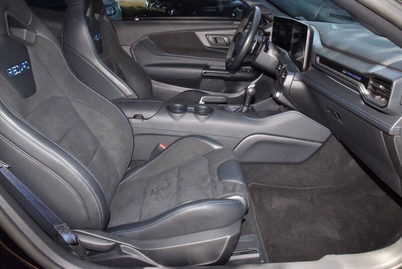 2025 Ford Mustang Dark Horse