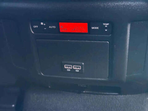 2017 Nissan Armada SV