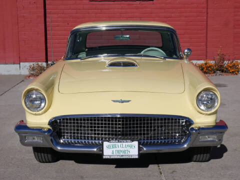 1957 Ford Thunderbird