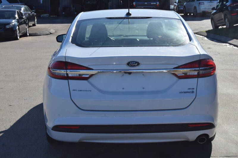 2018 Ford Fusion Hybrid SE