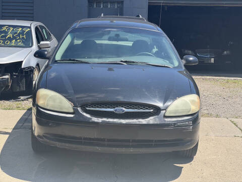 2003 Ford Taurus SE