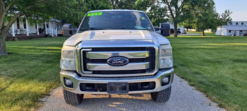 2012 Ford F-350 Super Duty Lariat photo 3