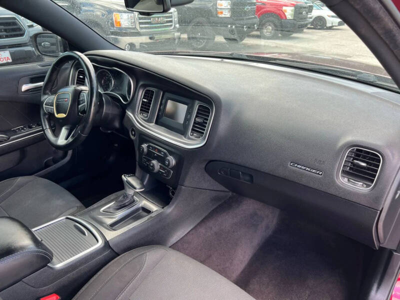 2017 Dodge Charger SXT