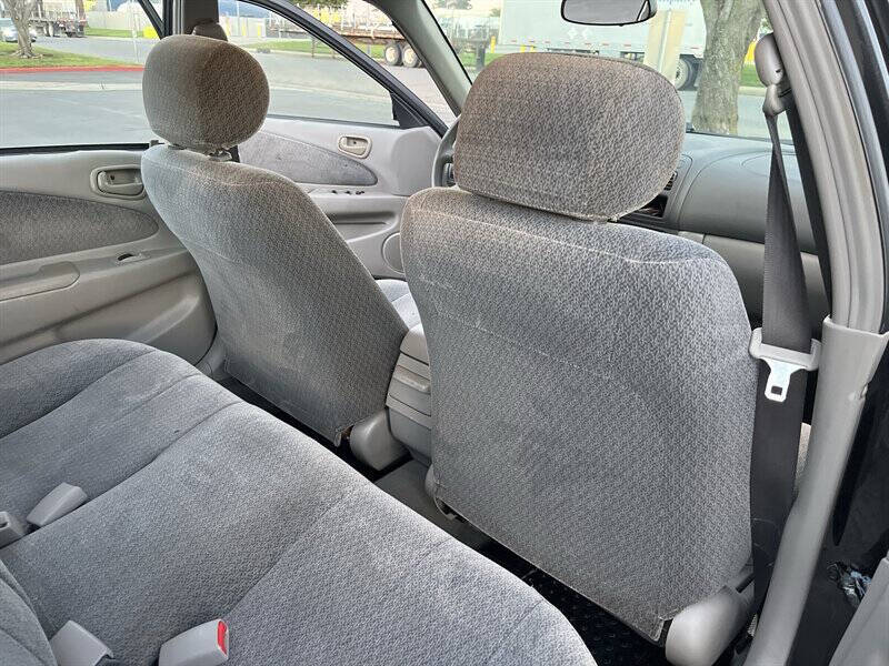 2001 Toyota Corolla LE