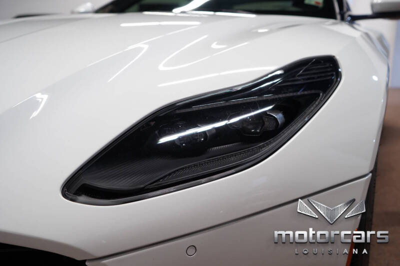 2018 Aston Martin DB11 V8