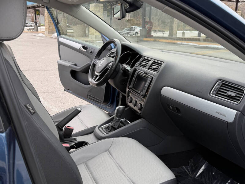 2016 Volkswagen Jetta Hybrid SEL Premium