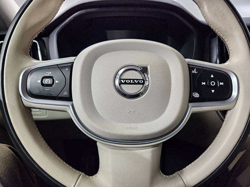 2021 Volvo XC60 T5 Momentum