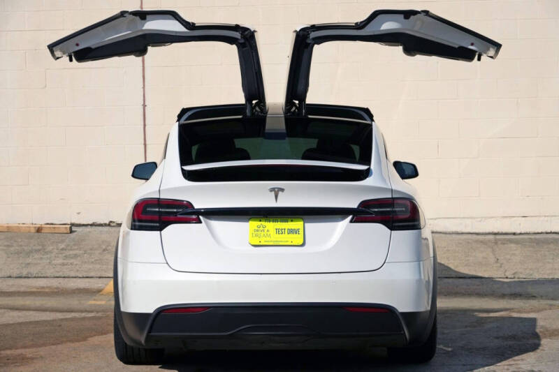2023 Tesla Model X Standard Range
