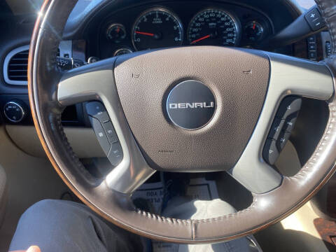 2008 GMC Yukon XL Denali