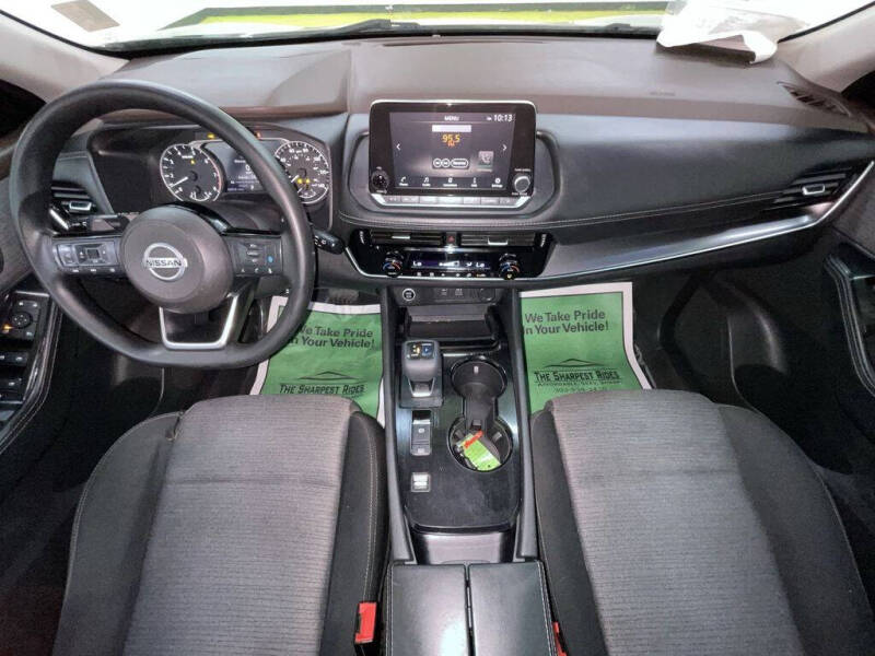 2021 Nissan Rogue SV