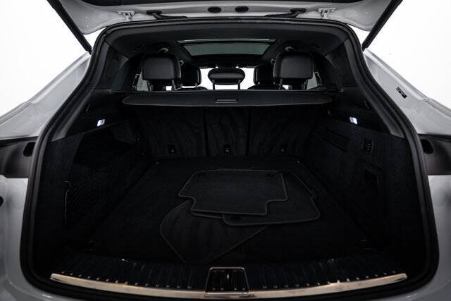 2025 Porsche Cayenne S