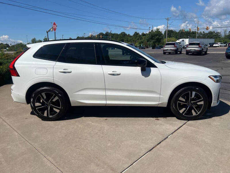 2026 Volvo XC60 B5 Plus
