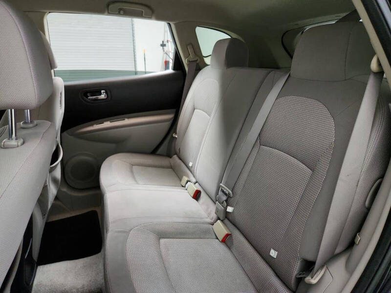 2011 Nissan Rogue SV