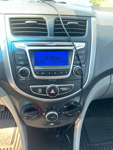 2014 Hyundai Accent GLS