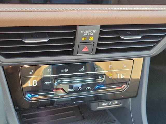 2025 Volkswagen Jetta SEL