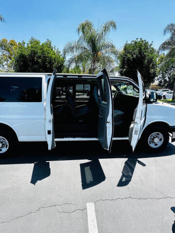 2017 Chevrolet Express LT 3500