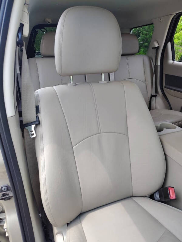 2010 Mercury Mariner Premier I4