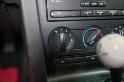 2005 Ford Mustang GT Premium