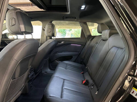 2024 Audi Q4 e-tron quattro Prestige 55